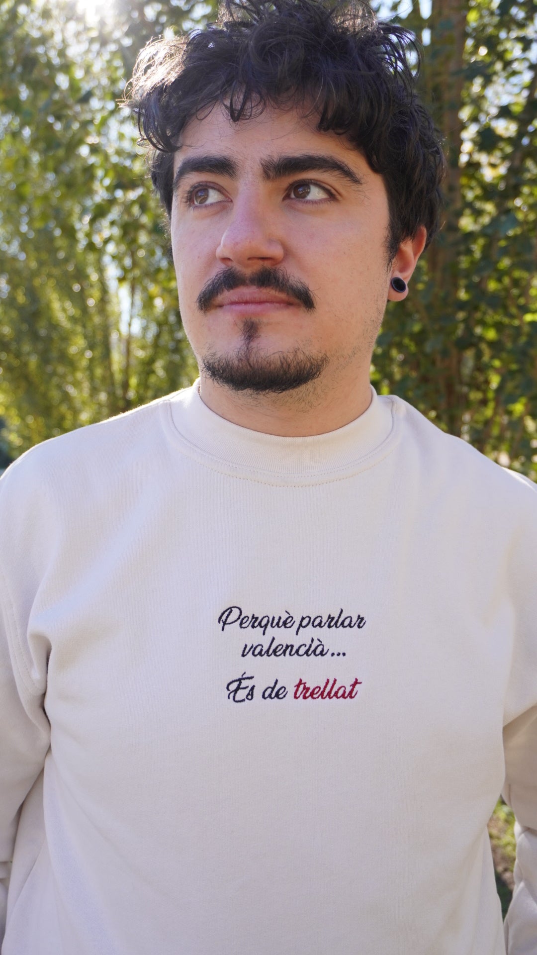 Dessudadora bordada "És de trellat"